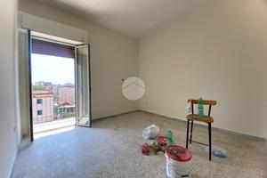 3 LOCALI A NAPOLI