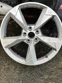 Cerchi ORIGINALI  da 19 x Audi Q3 Sporback  2022