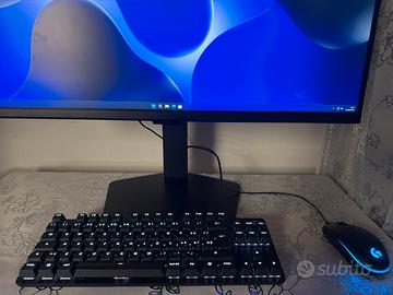 samsung  2k 165 hz + tastiera e mouse logitech
