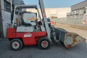 MULETTO LINDE CON  PALE E FORCHE 