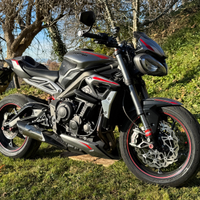 Triumph Street Triple 765 RS