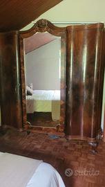 Armadio impiallacciato noce