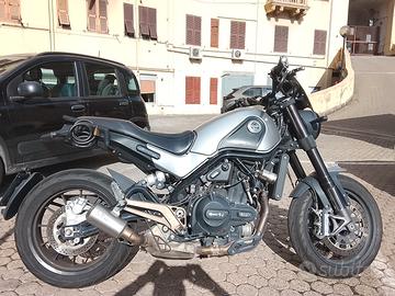 Benelli Leoncino 500 + scarico LeoVince e accessor