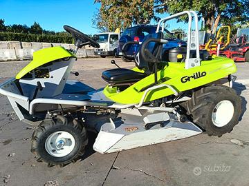 Trattorino trinciaerba Grillo Climber 8.22 Usato
