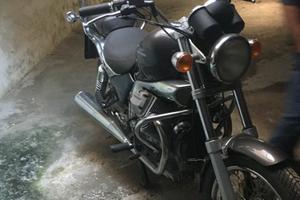 Moto Guzzi Nevada