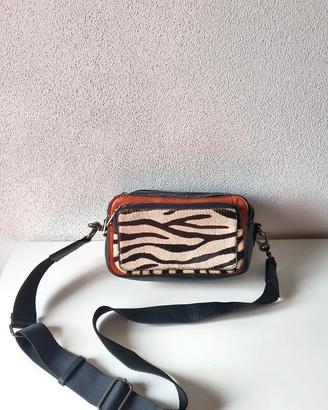 Borsa a tracolla in cavallino e non