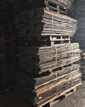 Spondine parietali in legno