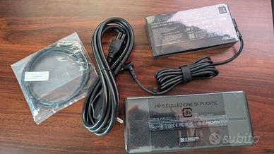 ASUS Triple 4K Thunderbolt™4 Dock DC500 Nuova