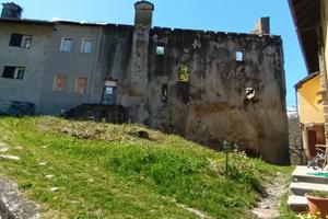 Rustico da ristrutturare in zona termale