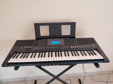 Tastiera Yamaha PSR-E463