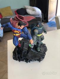 Statua resina Batman vs Superman