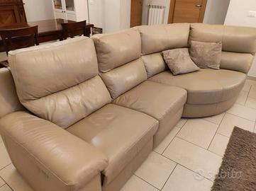 Divano Beige con Relax Elettrico