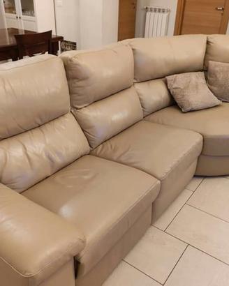 Divano Beige con Relax Elettrico
