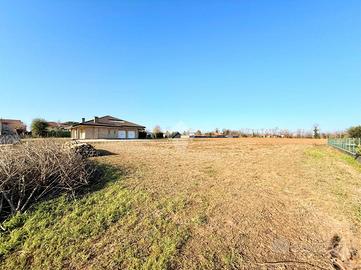 TER. RESIDENZIALE A BASILIANO