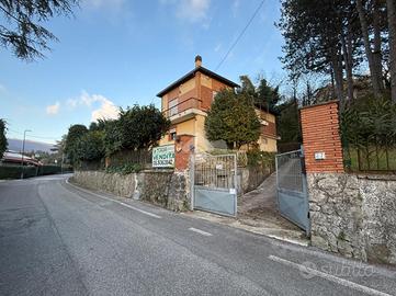 VILLA SINGOLA A NEMI