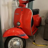 Vespa primavera Et3