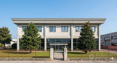 Immobile di 1563 m² a Desenzano del Garda