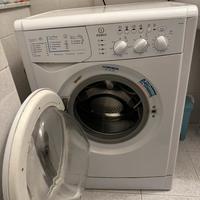 Lavatrice Indesit Wil126
