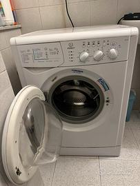 Lavatrice Indesit Wil126