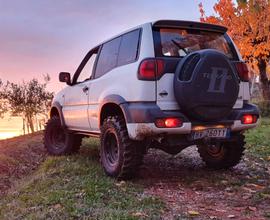 NISSAN Terrano II 2.7 tdi autocarro