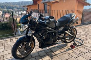 Triumph Street Triple - 2012