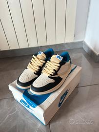Nike travis scott