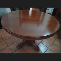 Tavolo in legno rotondo vintage