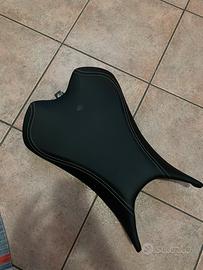 Sella pilota Triumph Street Triple 765  > 2023