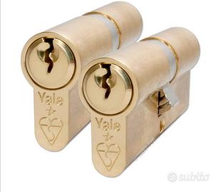 Lotto serrature Yale modello PKM3030-PB-KA