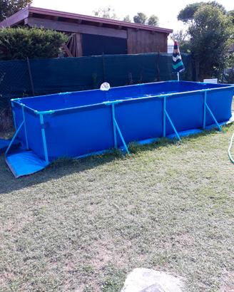 piscina per giardino