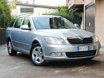 Skoda Octavia 1.6 TDI 105cv DSG / 78.000km / Unipr