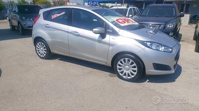 Ford Fiesta 1.4 5 porte Bz.- GPL Titanium