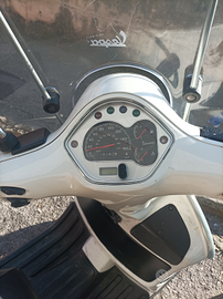 Vespa gts 125