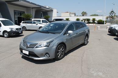 Toyota Avensis 2.0 D-4D Wagon Lounge