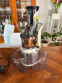 Centrifuga frutta e verdura “estraggo easy”