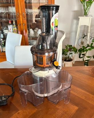 Centrifuga frutta e verdura “estraggo easy”