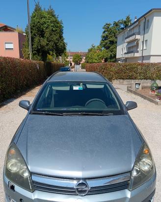 OPEL ASTRA SW 1.7 DIESEL, 287.000 KM,PREZZO 800€