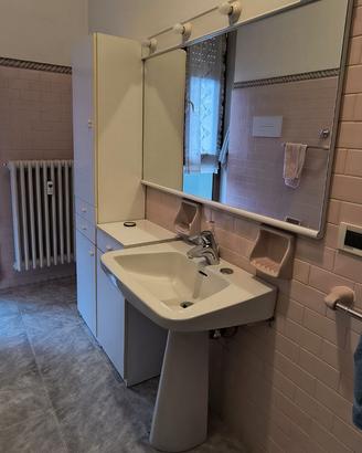 MOBILI BAGNO CON SPECCHIERA