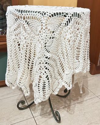 Centrotavola centrino rotondo a rete lungo vintage