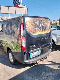 TRANSIT CUSTOM 6 POSTI CON GANCIO TRAINO ANNO 2014