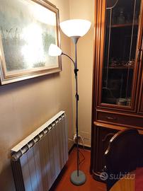 lampada a piantana con due luci 