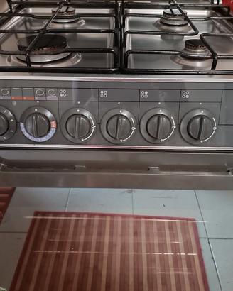 Cucina Ariston 4 fuochi GPL/METANO