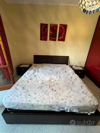 camera da letto completa.
