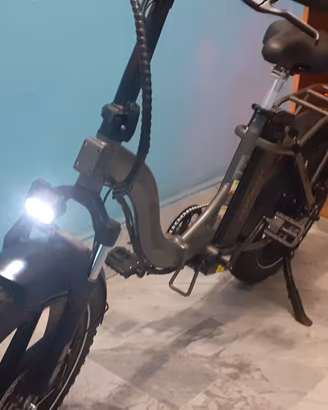 Bici elettrica pedalata assistita nuova 