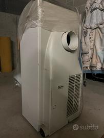 Condizionatore portatile con tubo