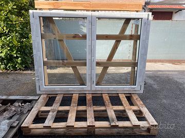 SERRAMENTI IN PVC BICOLORE