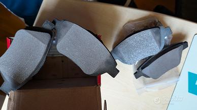 pastiglie freno Brembo P61103 per Citroen