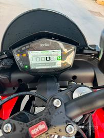 Aprilia tuono 660