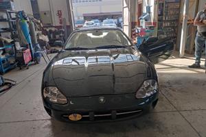 Jaguar XK8