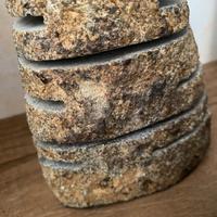 Portacandele in pietra